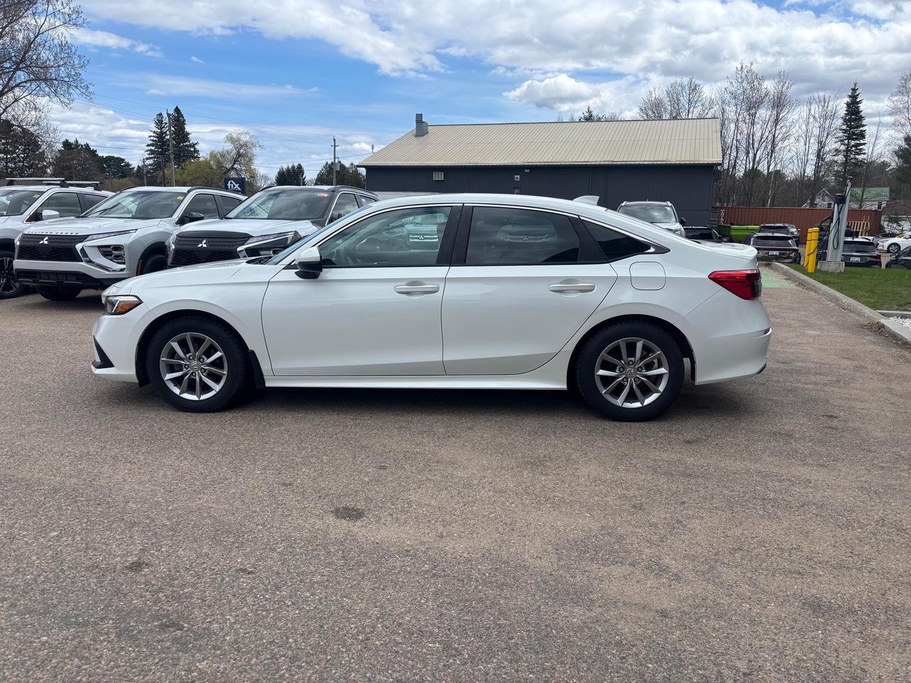 2022 Honda Civic EX 4dr Sedan Photo