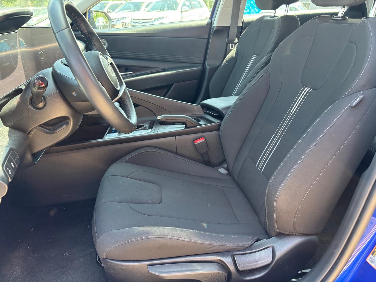 2025 Hyundai Elantra Preferred w/Tech Pkg 4dr Sedan Photo