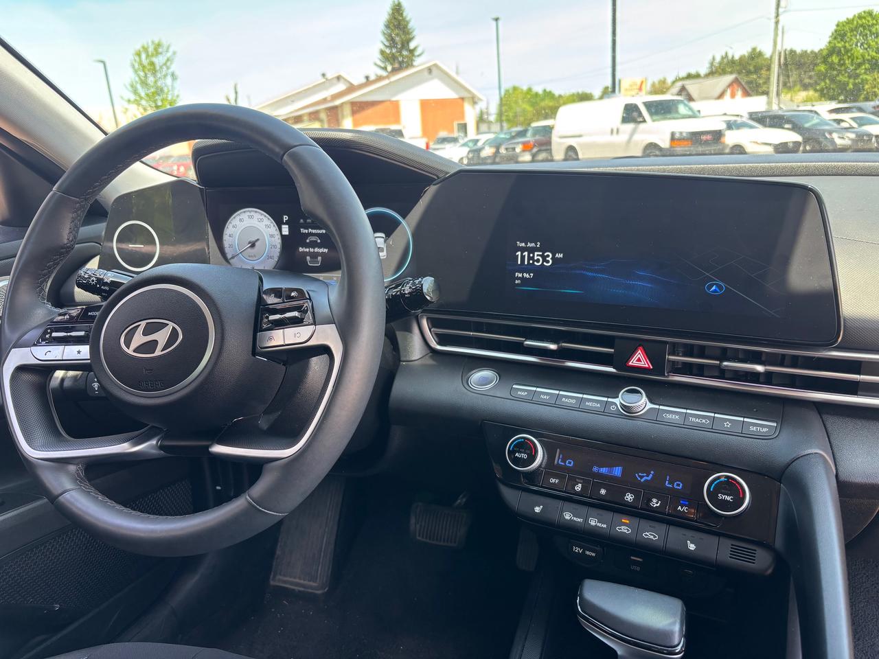 2025 Hyundai Elantra Preferred w/Tech Pkg 4dr Sedan Photo