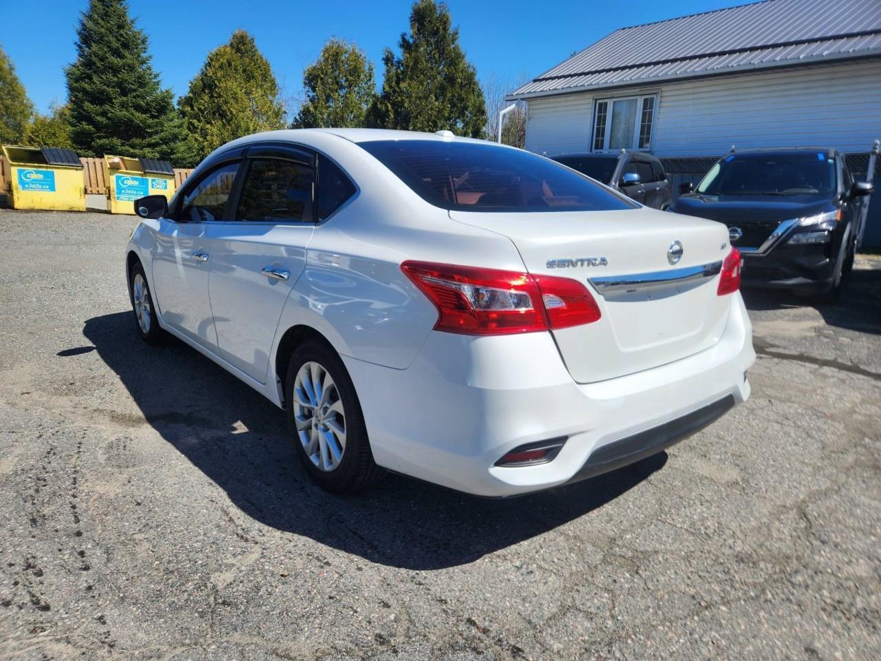 2018 Nissan Sentra 1.8 SV (CVT) 4dr Sedan Photo