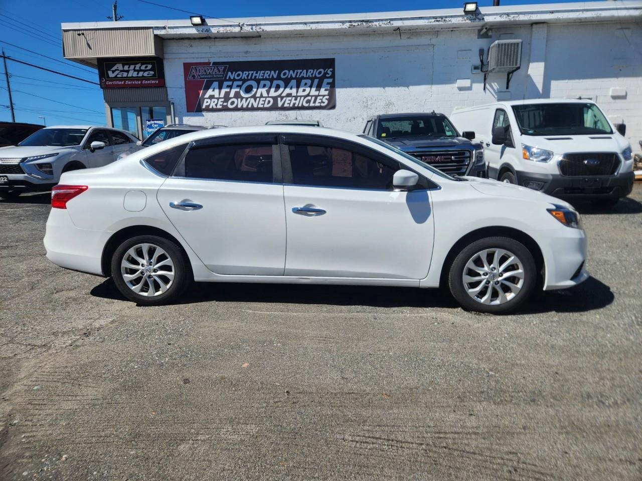2018 Nissan Sentra 1.8 SV (CVT) 4dr Sedan Photo