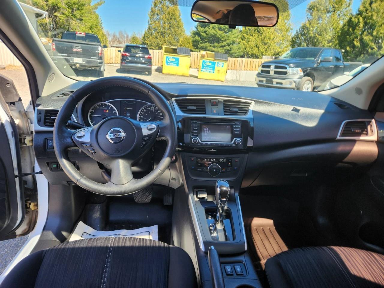 2018 Nissan Sentra 1.8 SV (CVT) 4dr Sedan Photo