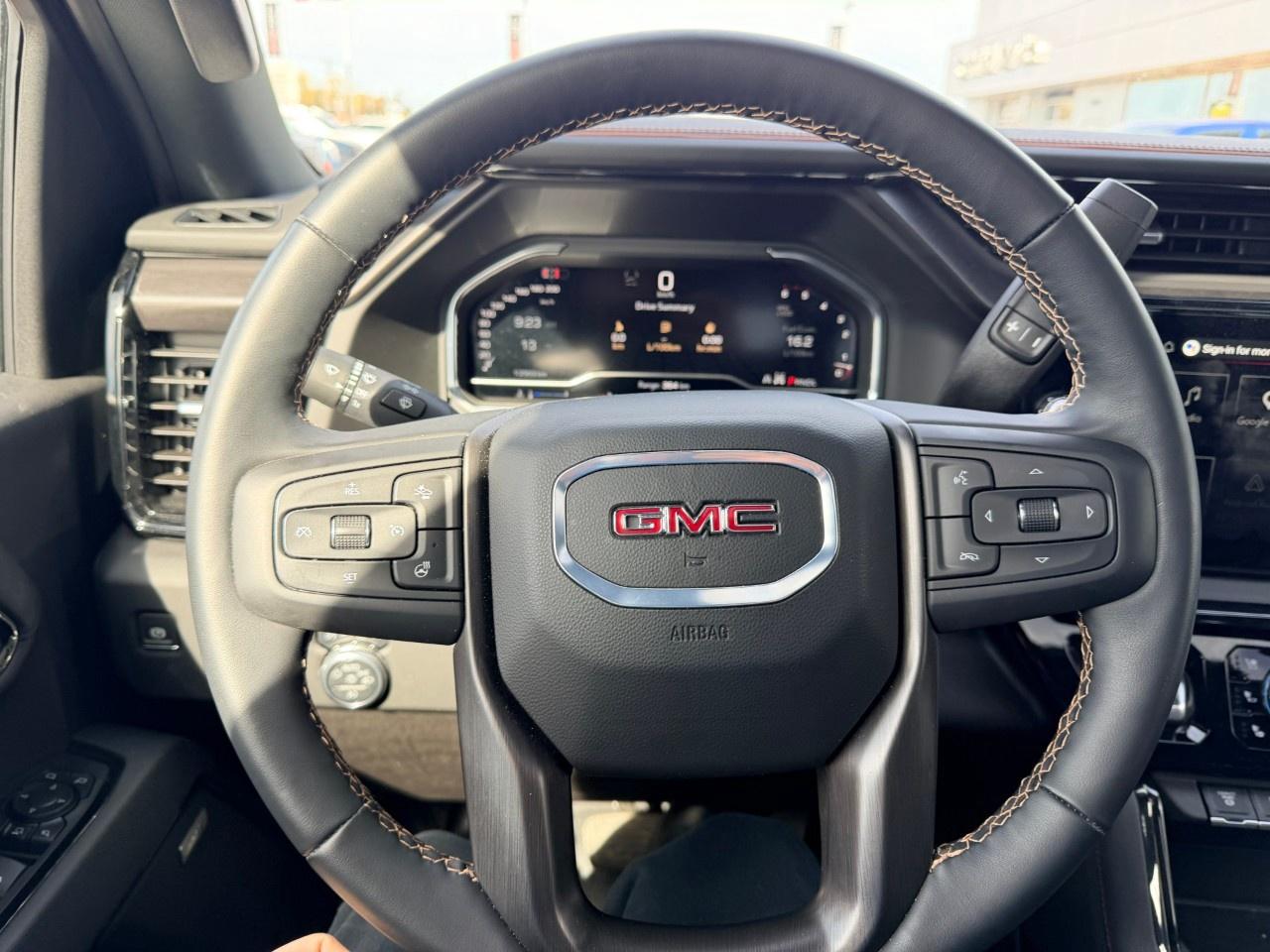 2025 GMC SIERRA 2500HD 4WD Crew Cab Standard Box AT4 Photo