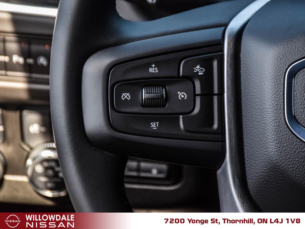 2024 GMC Yukon SLE 4dr 4x4 Photo