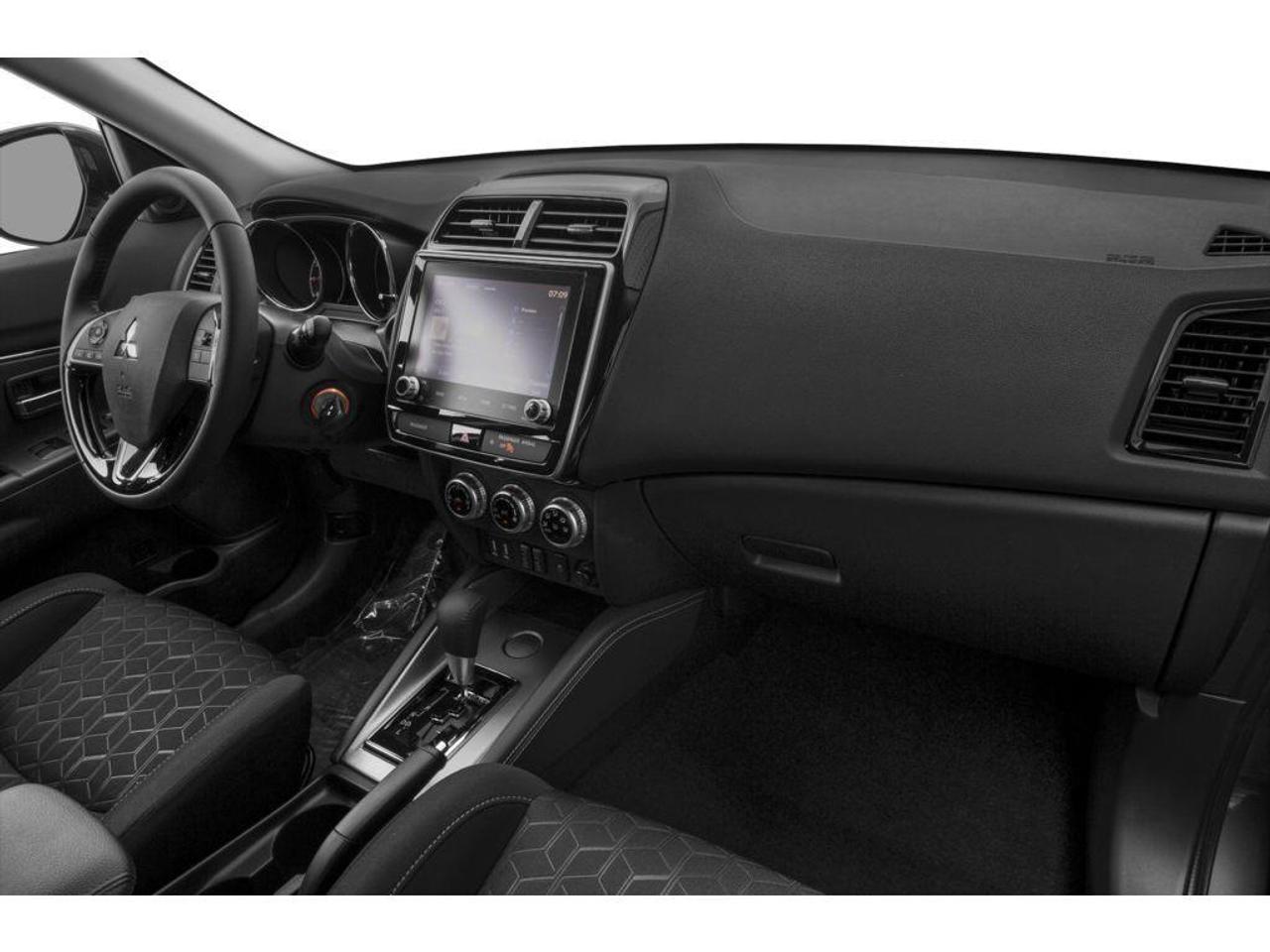 2026 Mitsubishi RVR SEL 4dr AWC Photo