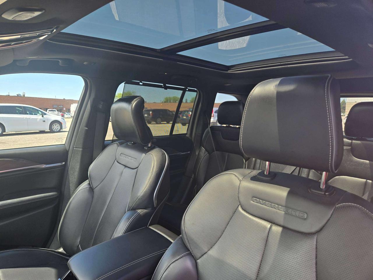 2023 Jeep Grand Cherokee Overland w/Massage Seat, HUD, 19 Speakers Photo
