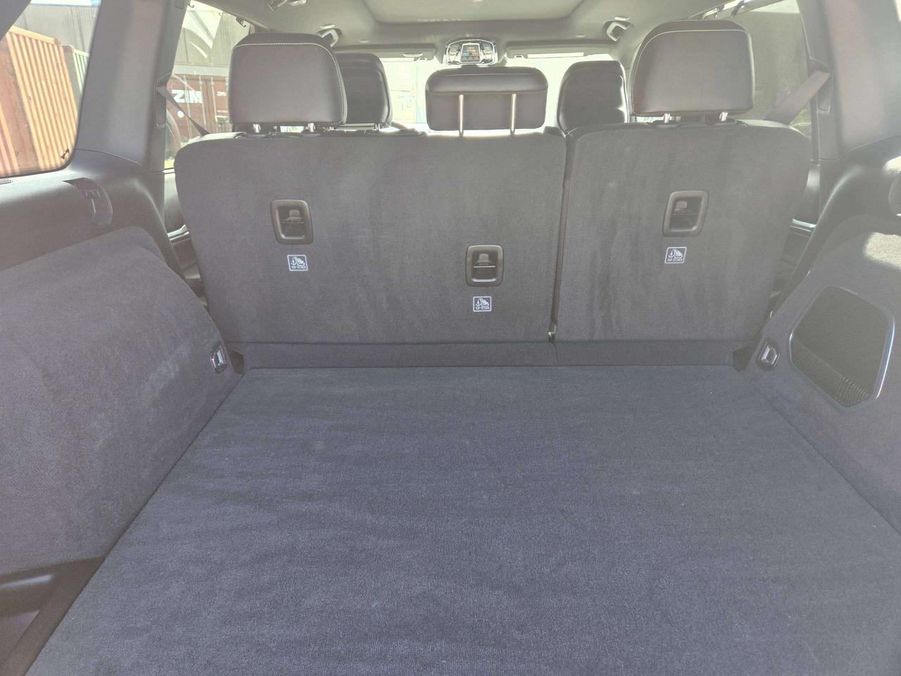 2023 Jeep Grand Cherokee Overland w/Massage Seat, HUD, 19 Speakers Photo