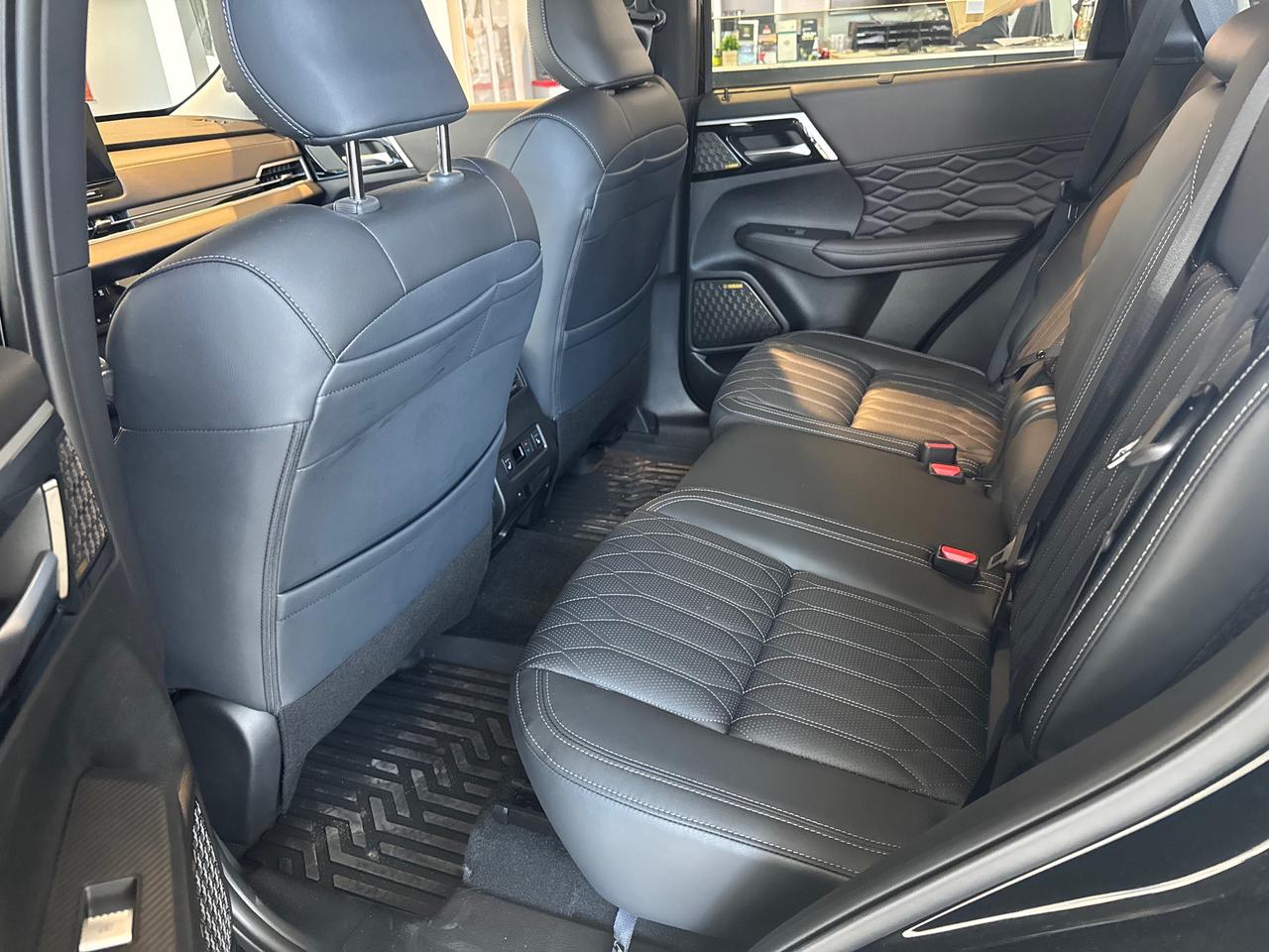 2026 Mitsubishi Outlander GT 4dr S-AWC Photo