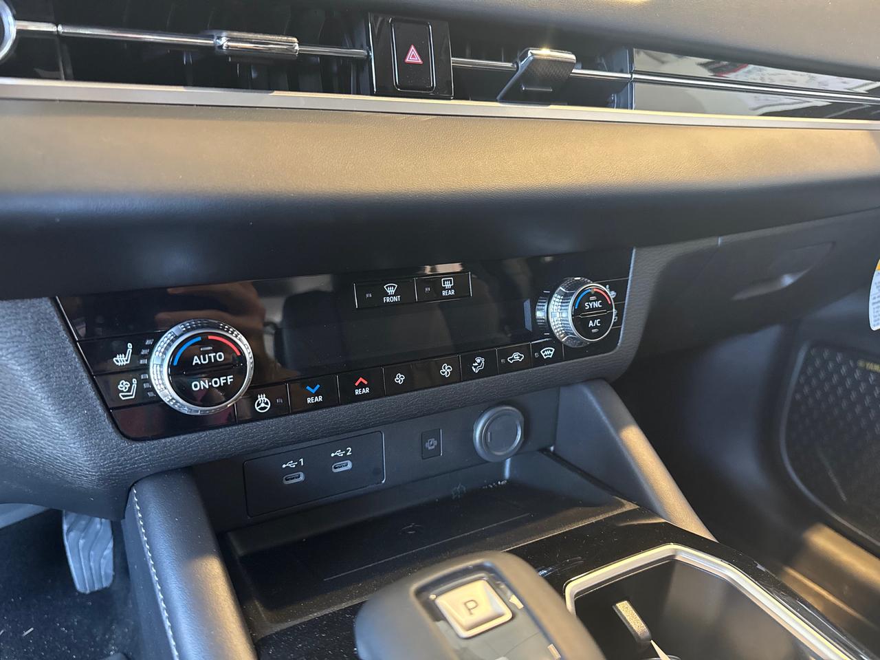 2026 Mitsubishi Outlander GT 4dr S-AWC Photo