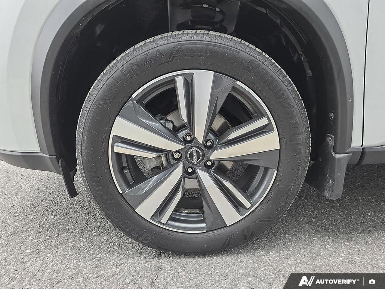 2024 Nissan Rogue SL AWD | Apple Car Play | 360 View Cameras | Moonroof | Photo