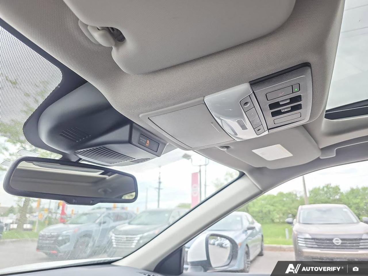 2024 Nissan Rogue SL AWD | Apple Car Play | 360 View Cameras | Moonroof | Photo