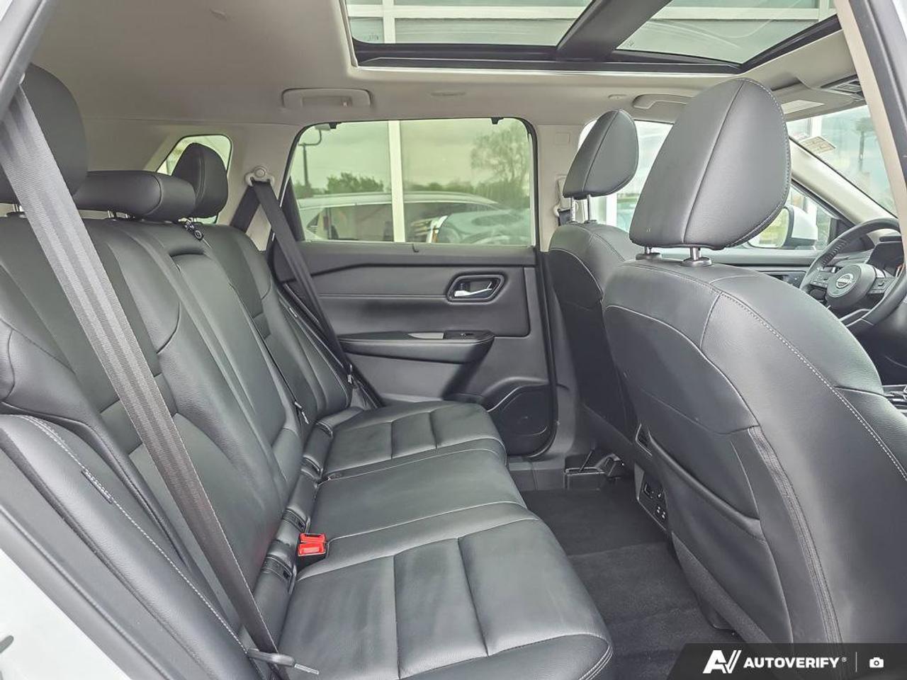 2024 Nissan Rogue SL AWD | Apple Car Play | 360 View Cameras | Moonroof | Photo
