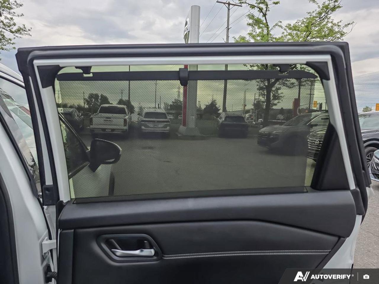 2024 Nissan Rogue SL AWD | Apple Car Play | 360 View Cameras | Moonroof | Photo