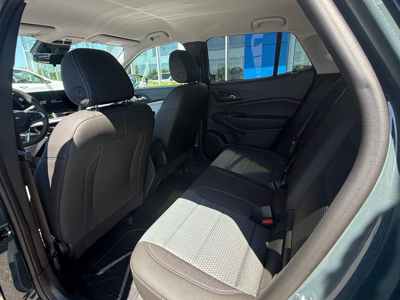 2026 Chevrolet Trax Fwd 4dr Lt Photo
