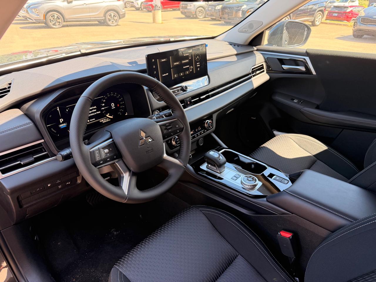 2026 Mitsubishi Outlander PHEV ES 4dr S-AWC Photo