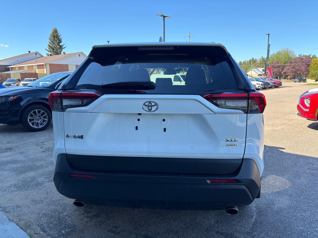 2025 Toyota RAV4 XLE 4dr All-wheel Drive Photo
