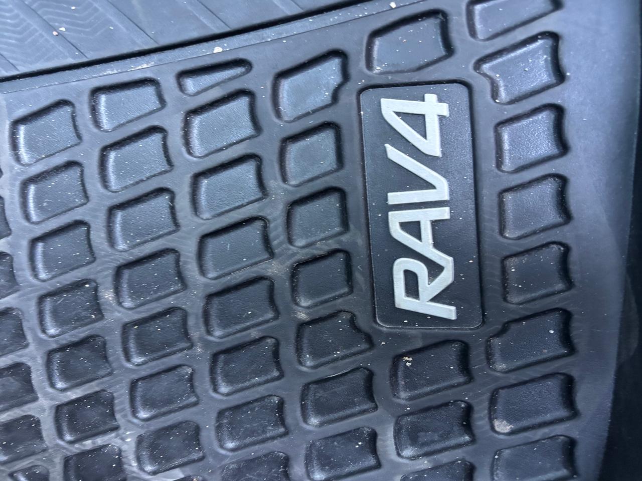 2025 Toyota RAV4 XLE 4dr All-wheel Drive Photo