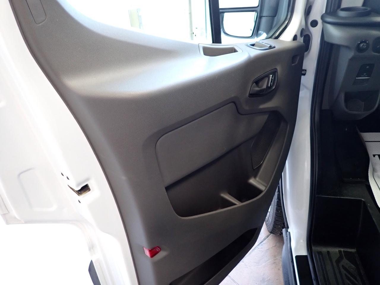2025 Ford Transit Passenger Wagon 350 MED ROOF 12 PASS Photo