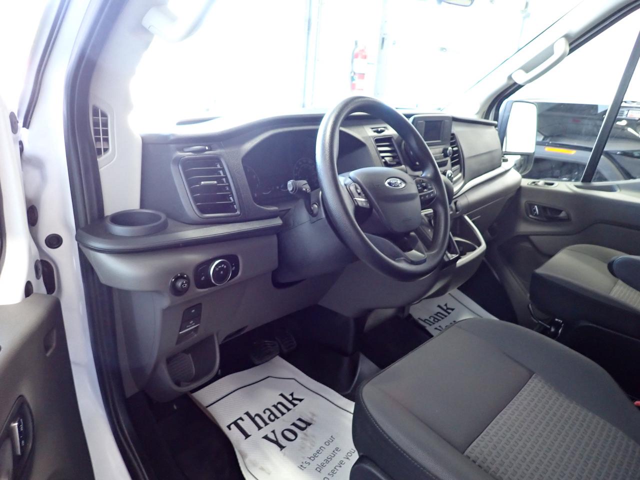2025 Ford Transit Passenger Wagon 350 MED ROOF 12 PASS Photo