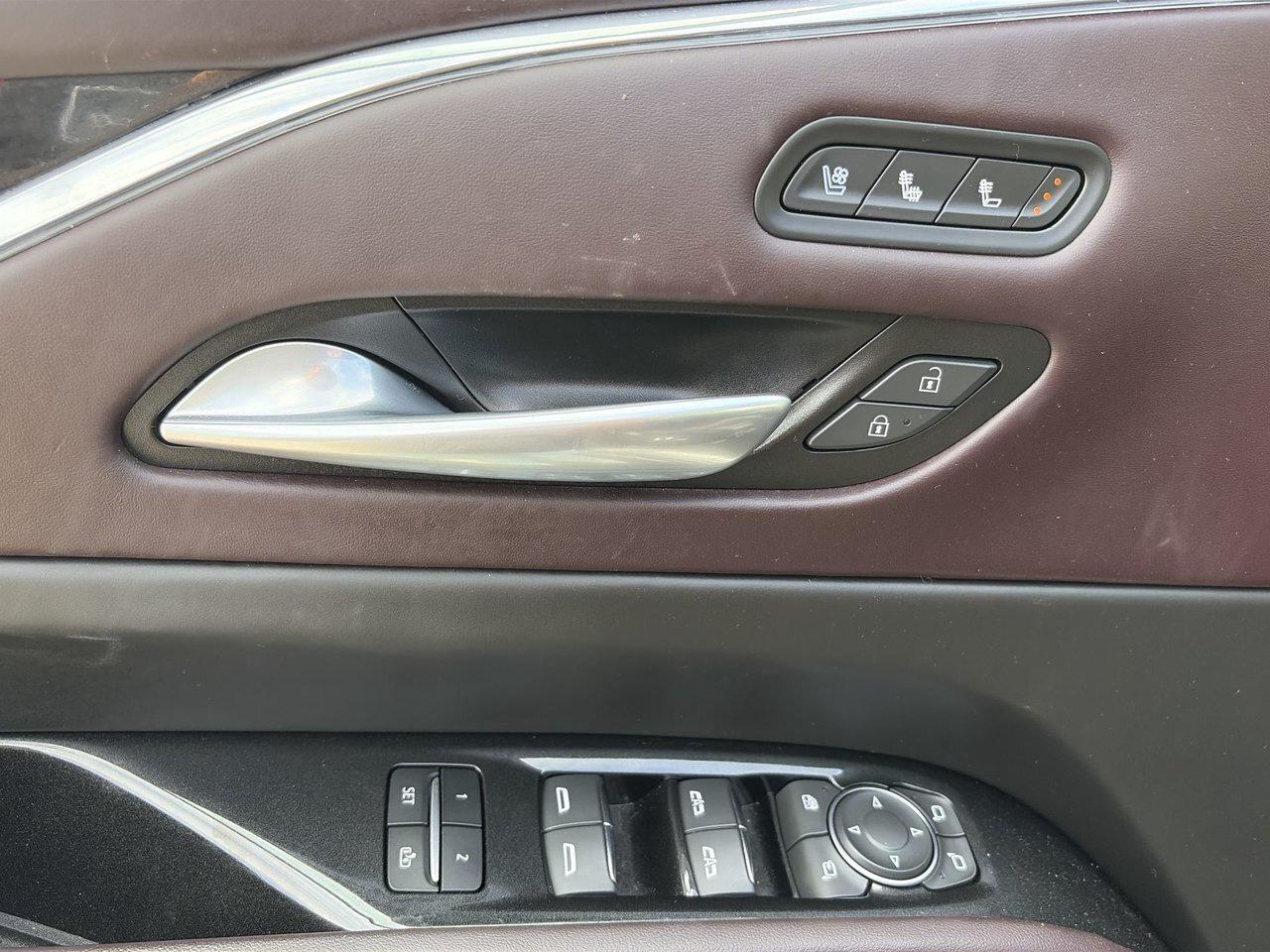 2023 Cadillac Escalade Sport Platinum Low Kms SuperCruise Dual Rear Scree Photo