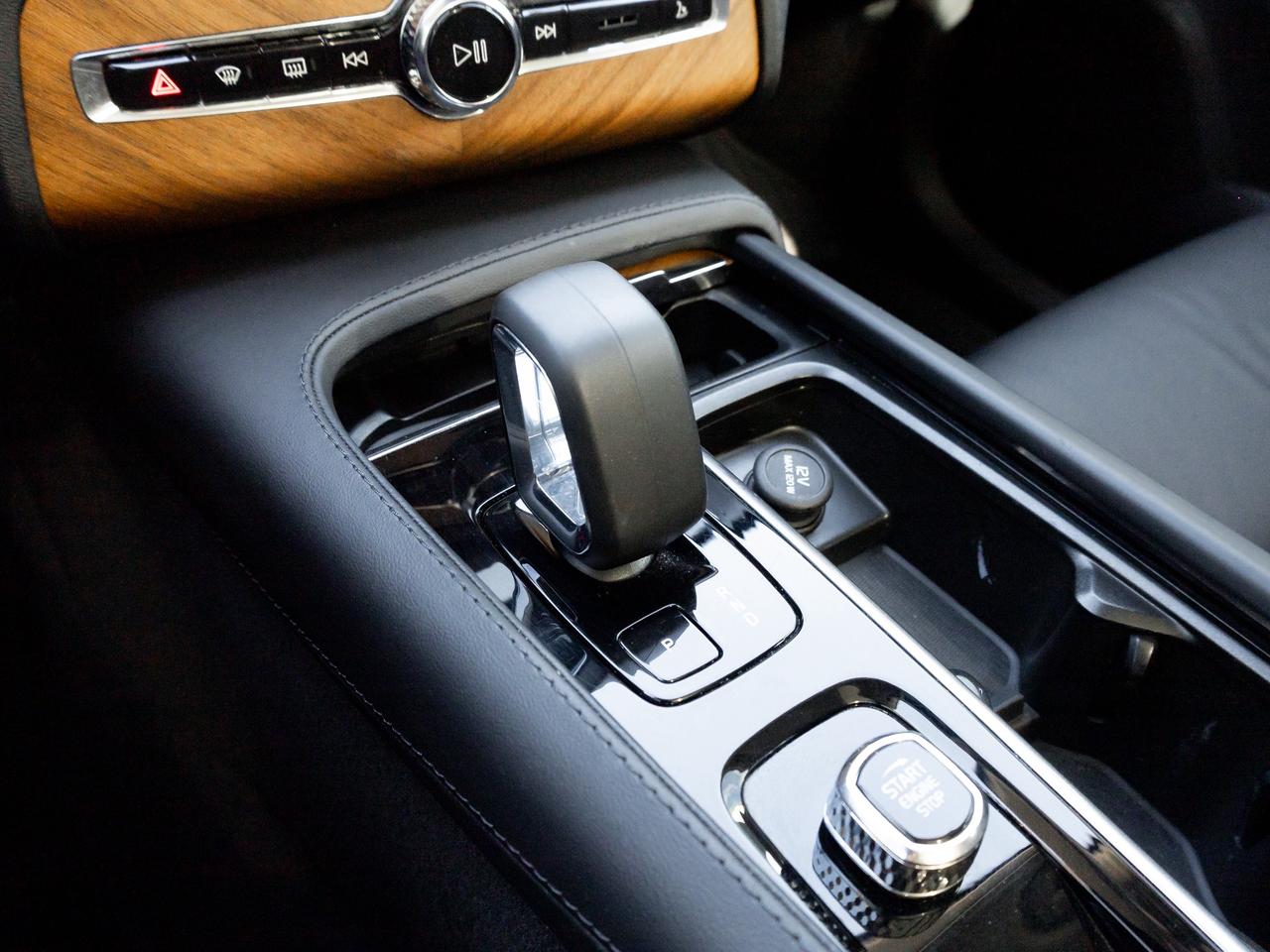 2024 Volvo XC90 B6 AWD PLUS 7-Seater  CPO FINANCE RATE fr 2.99%* Photo
