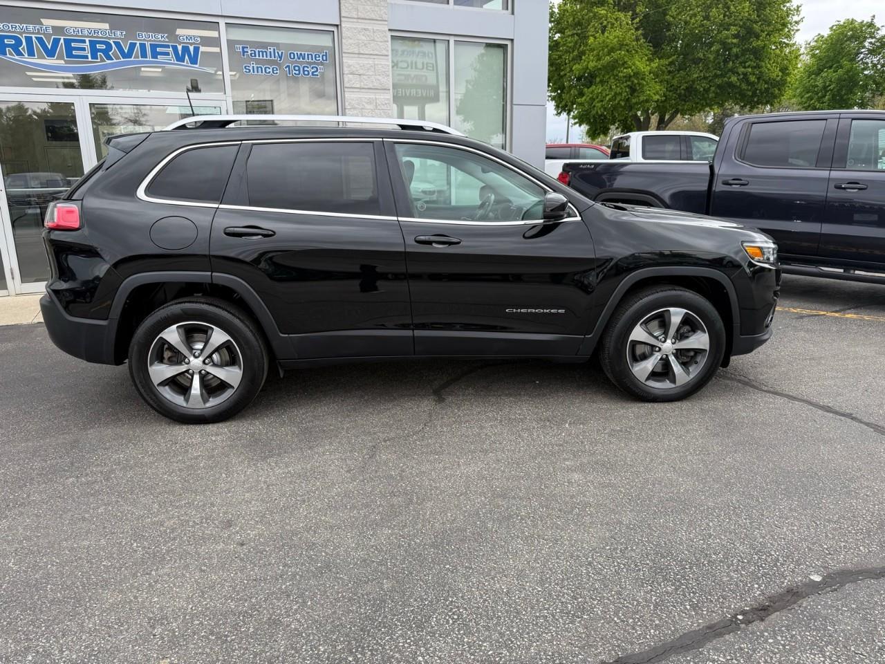 2019 Jeep Cherokee Limited 4dr 4x4 Photo