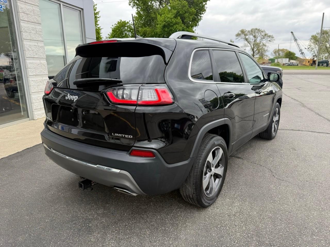2019 Jeep Cherokee Limited 4dr 4x4 Photo