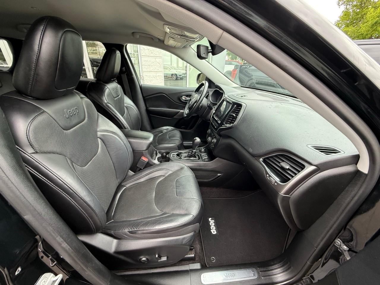2019 Jeep Cherokee Limited 4dr 4x4 Photo