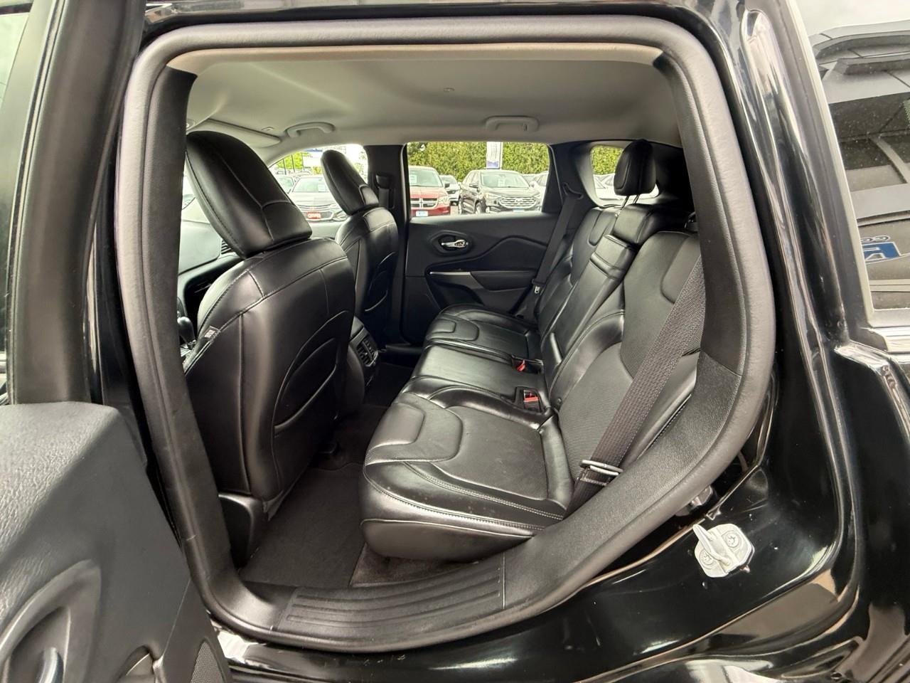 2019 Jeep Cherokee Limited 4dr 4x4 Photo