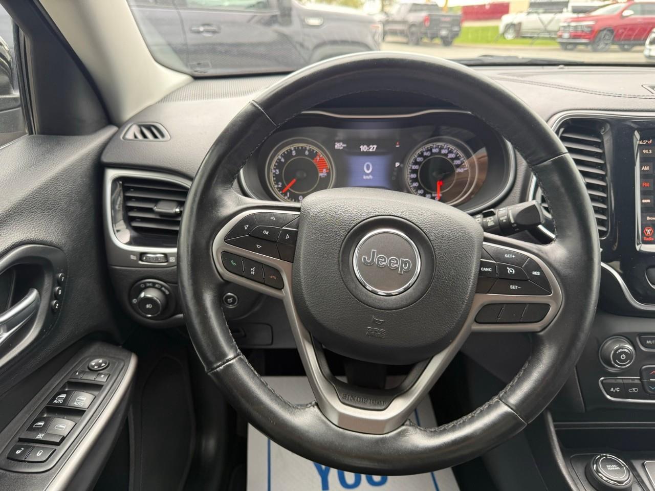 2019 Jeep Cherokee Limited 4dr 4x4 Photo