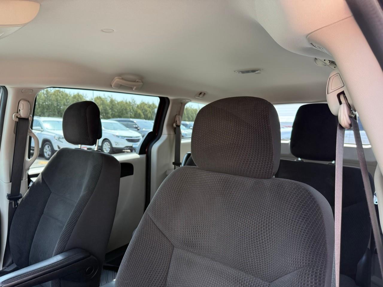 2017 Dodge Grand Caravan CVP/SXT Passenger Van Photo