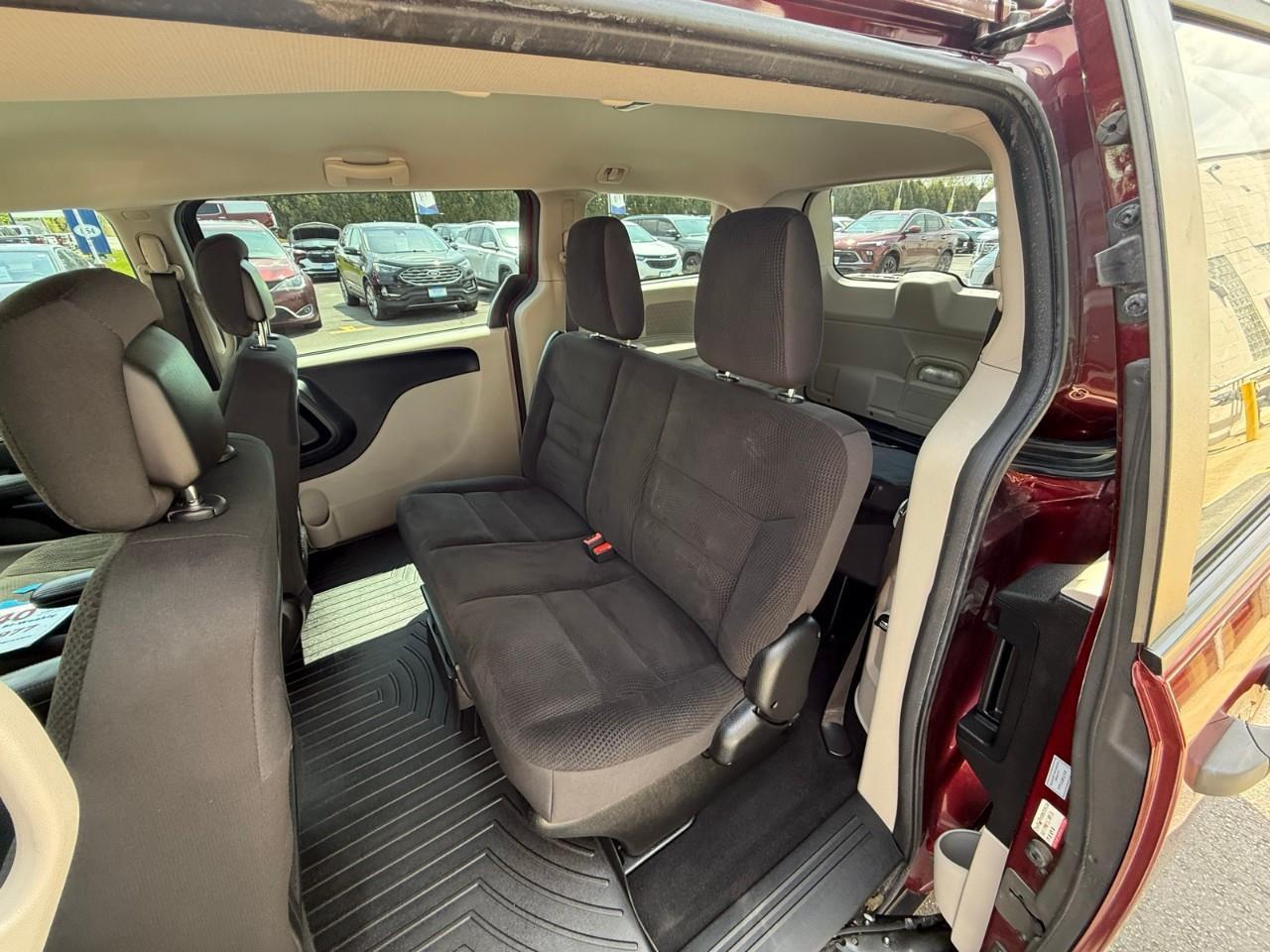 2017 Dodge Grand Caravan CVP/SXT Passenger Van Photo