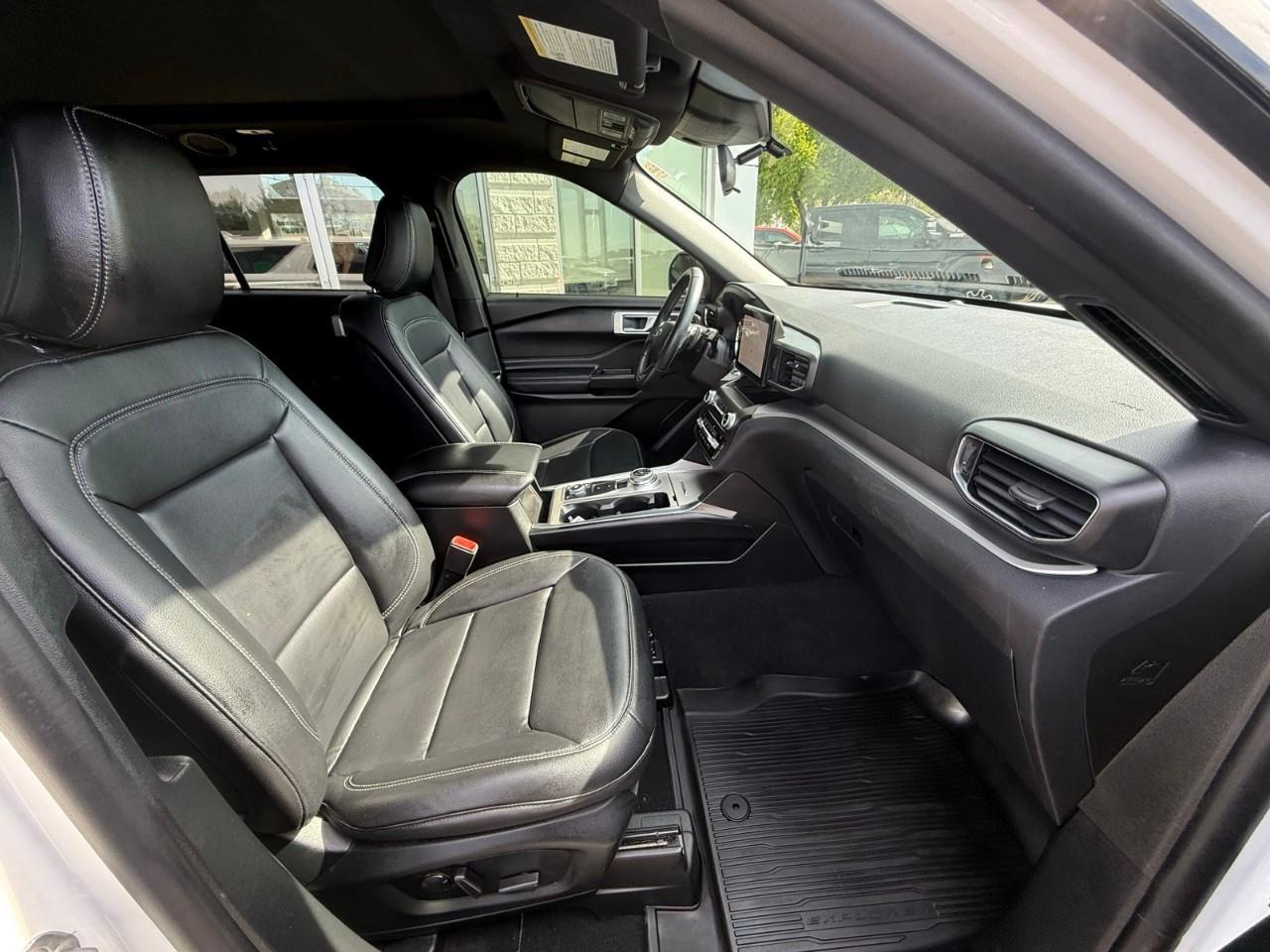 2020 Ford Explorer XLT 4DR 4X4 Photo
