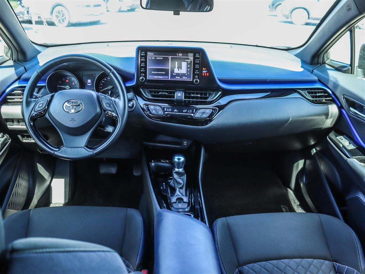 2020 Toyota C-HR XLE Premium 4dr Front-Wheel Drive Sport Utility Photo