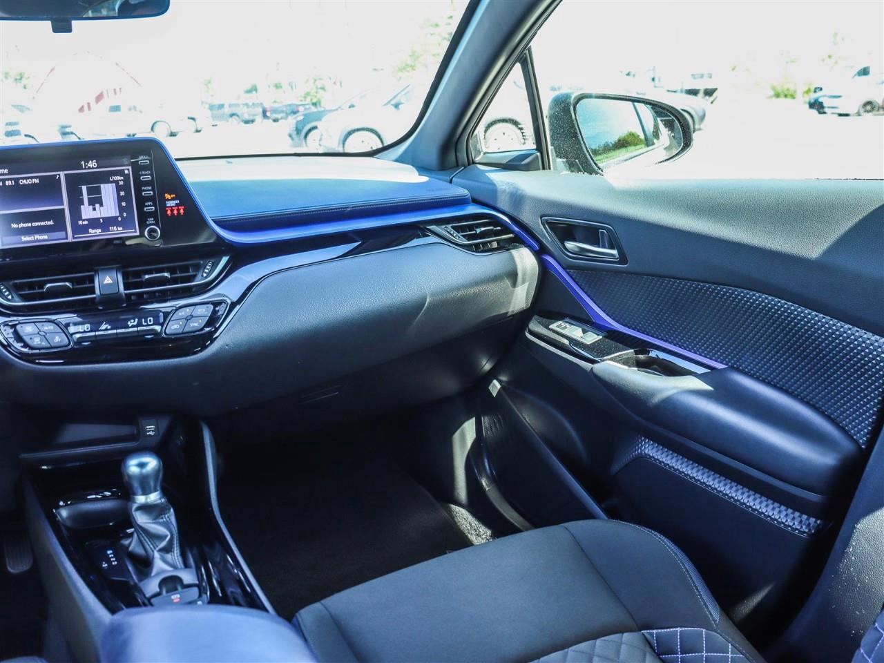 2020 Toyota C-HR XLE Premium 4dr Front-Wheel Drive Sport Utility Photo