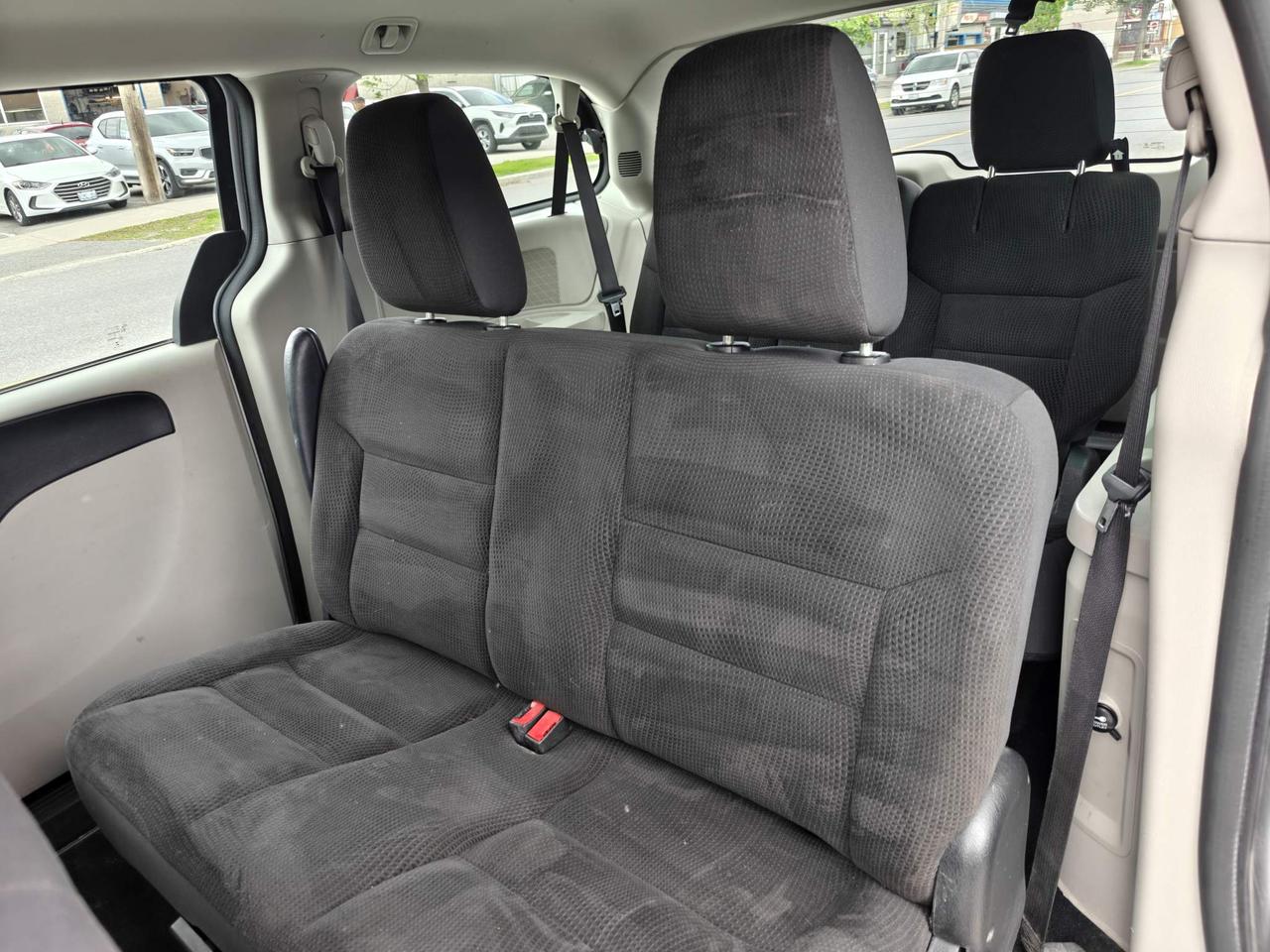 2017 Dodge Grand Caravan CVP/SXT Passenger Van Photo