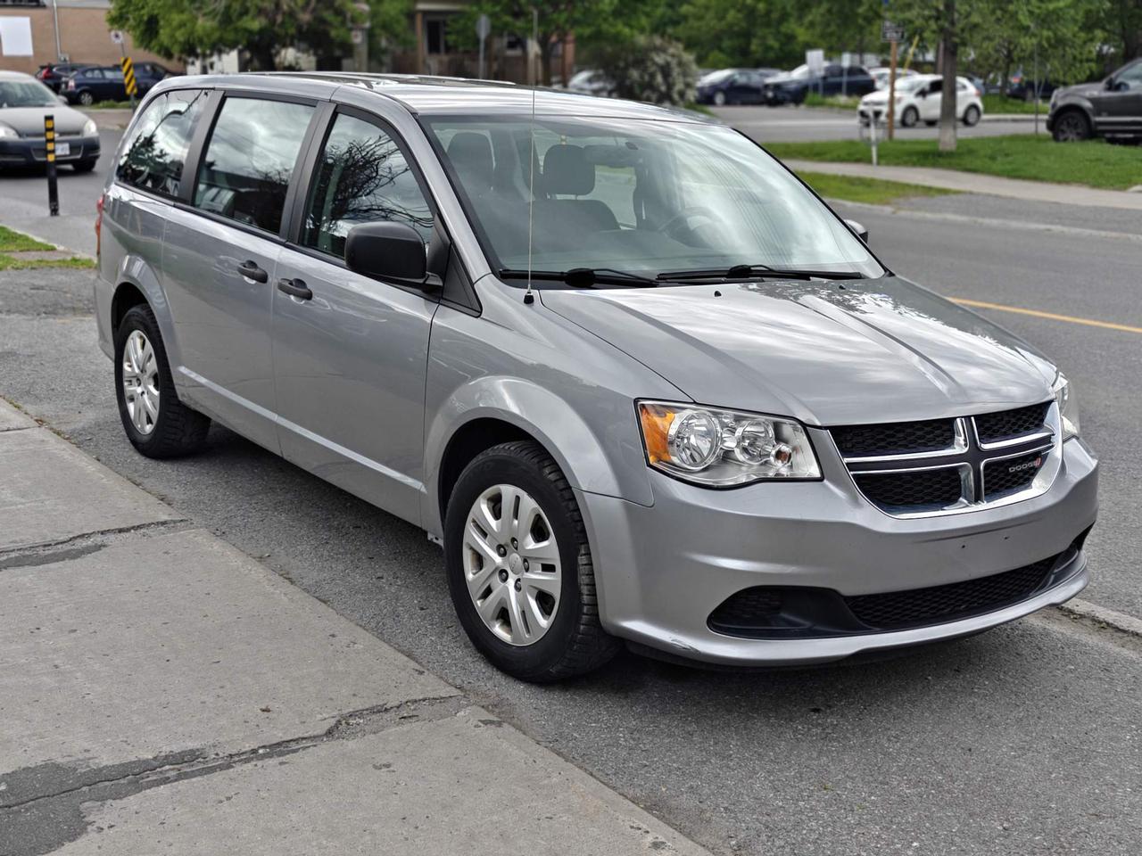 2017 Dodge Grand Caravan CVP/SXT Passenger Van Photo