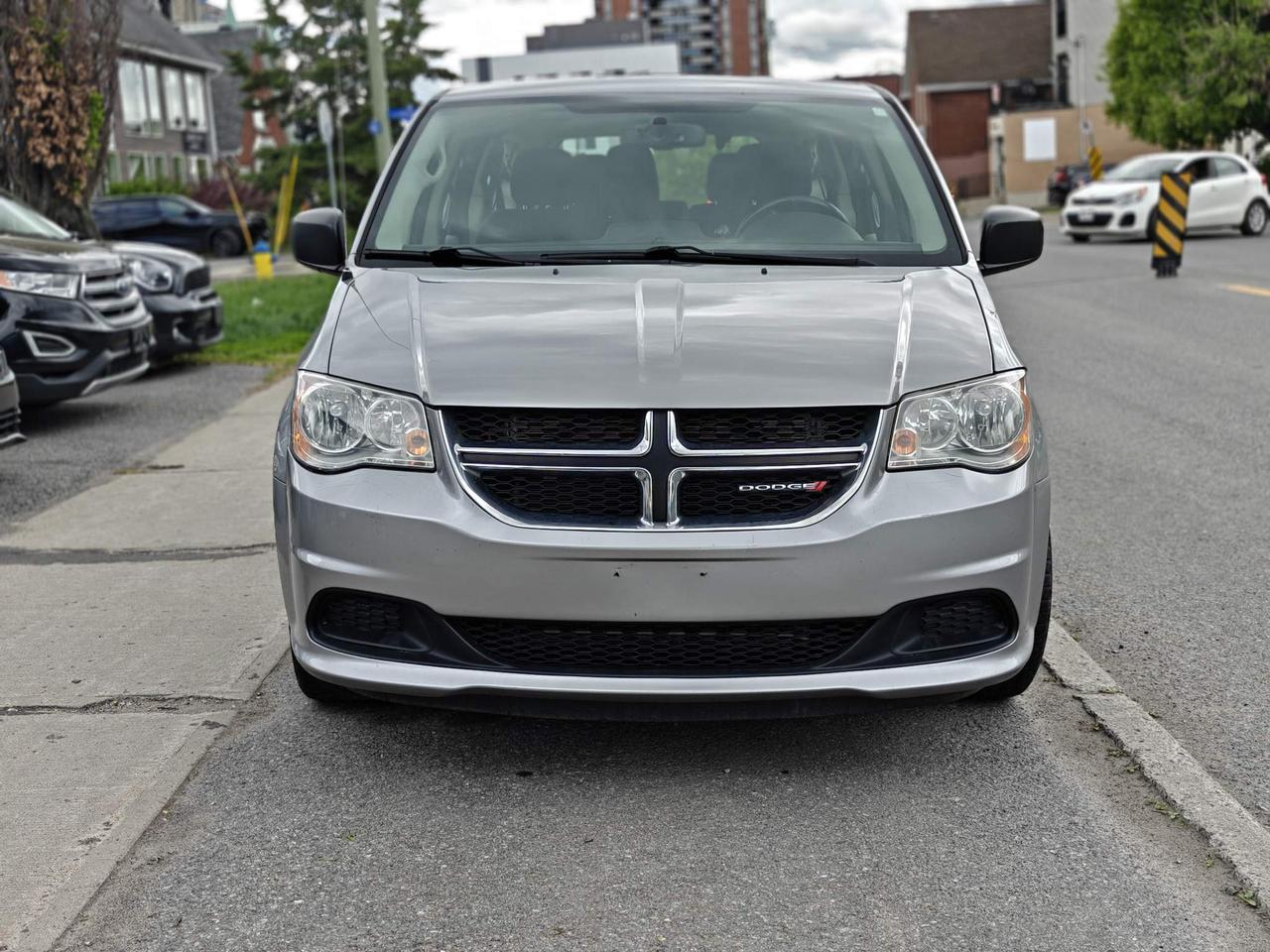 2017 Dodge Grand Caravan CVP/SXT Passenger Van Photo