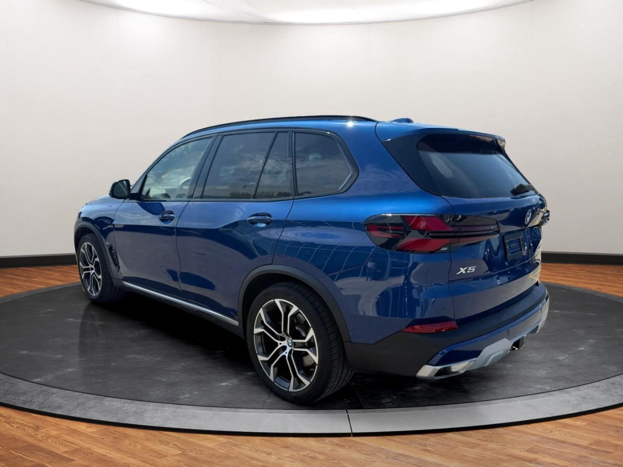 2025 BMW X5 xDrive40i Photo