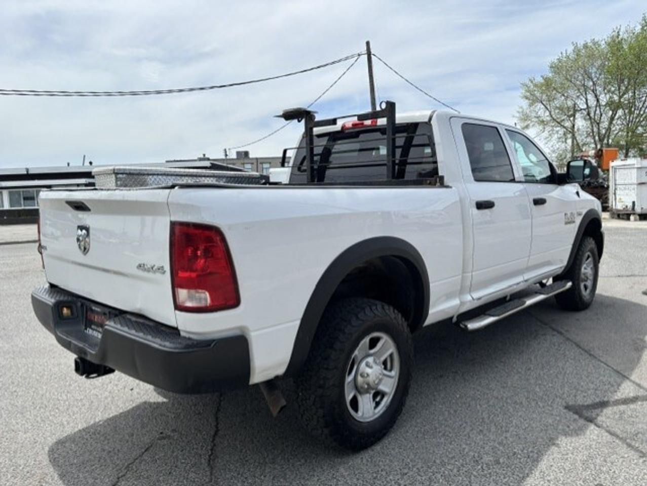 2014 RAM 2500 4X4 V8 HEMI-CREW CAB-SHORT BOX-GOVERNMENT OWNED! Photo