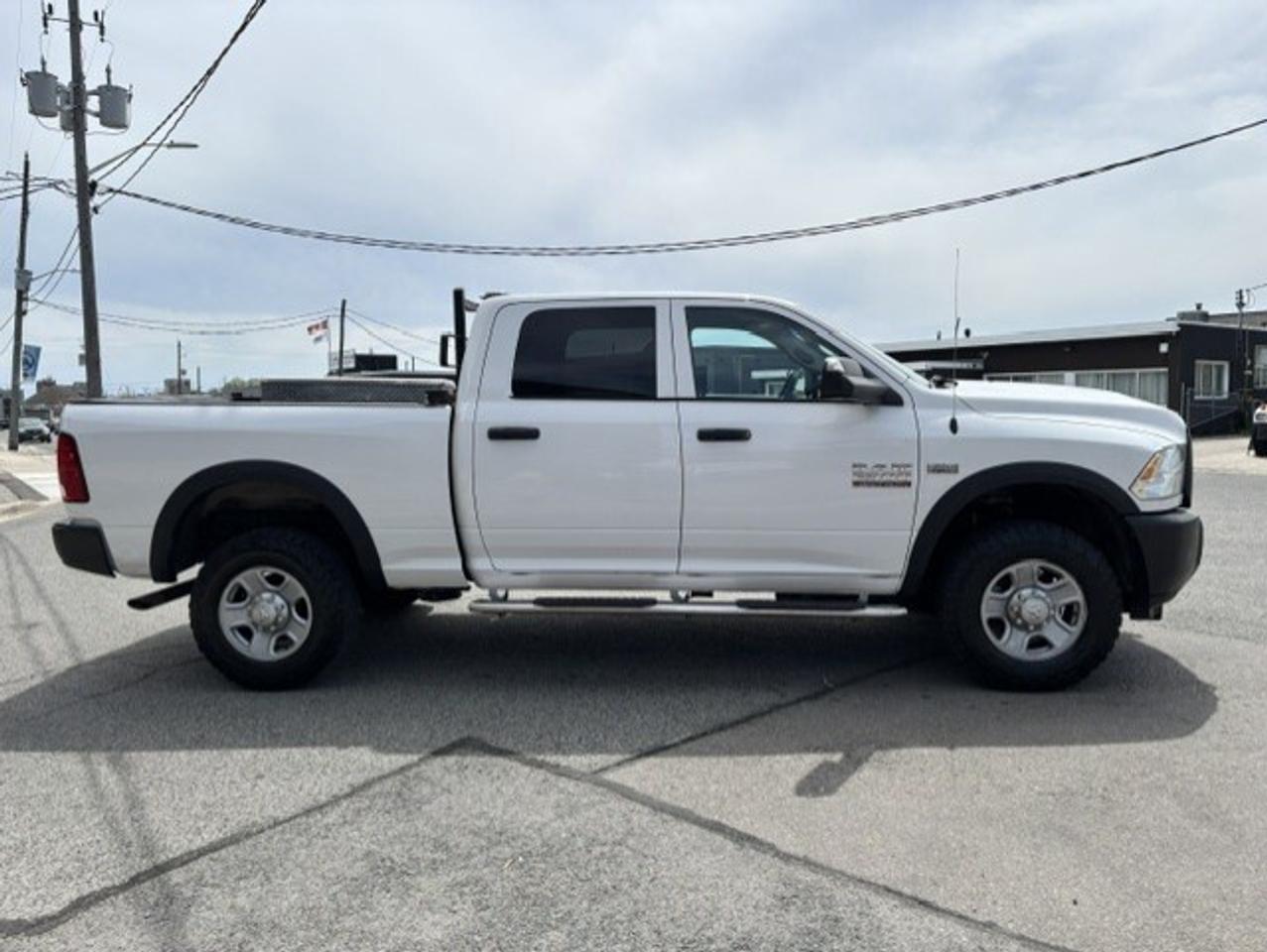 2014 RAM 2500 4X4 V8 HEMI-CREW CAB-SHORT BOX-GOVERNMENT OWNED! Photo