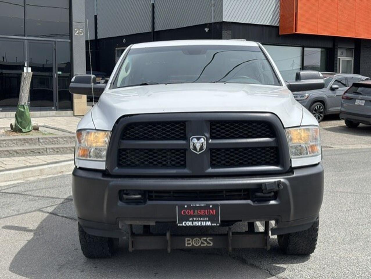 2014 RAM 2500 4X4 V8 HEMI-CREW CAB-SHORT BOX-GOVERNMENT OWNED! Photo