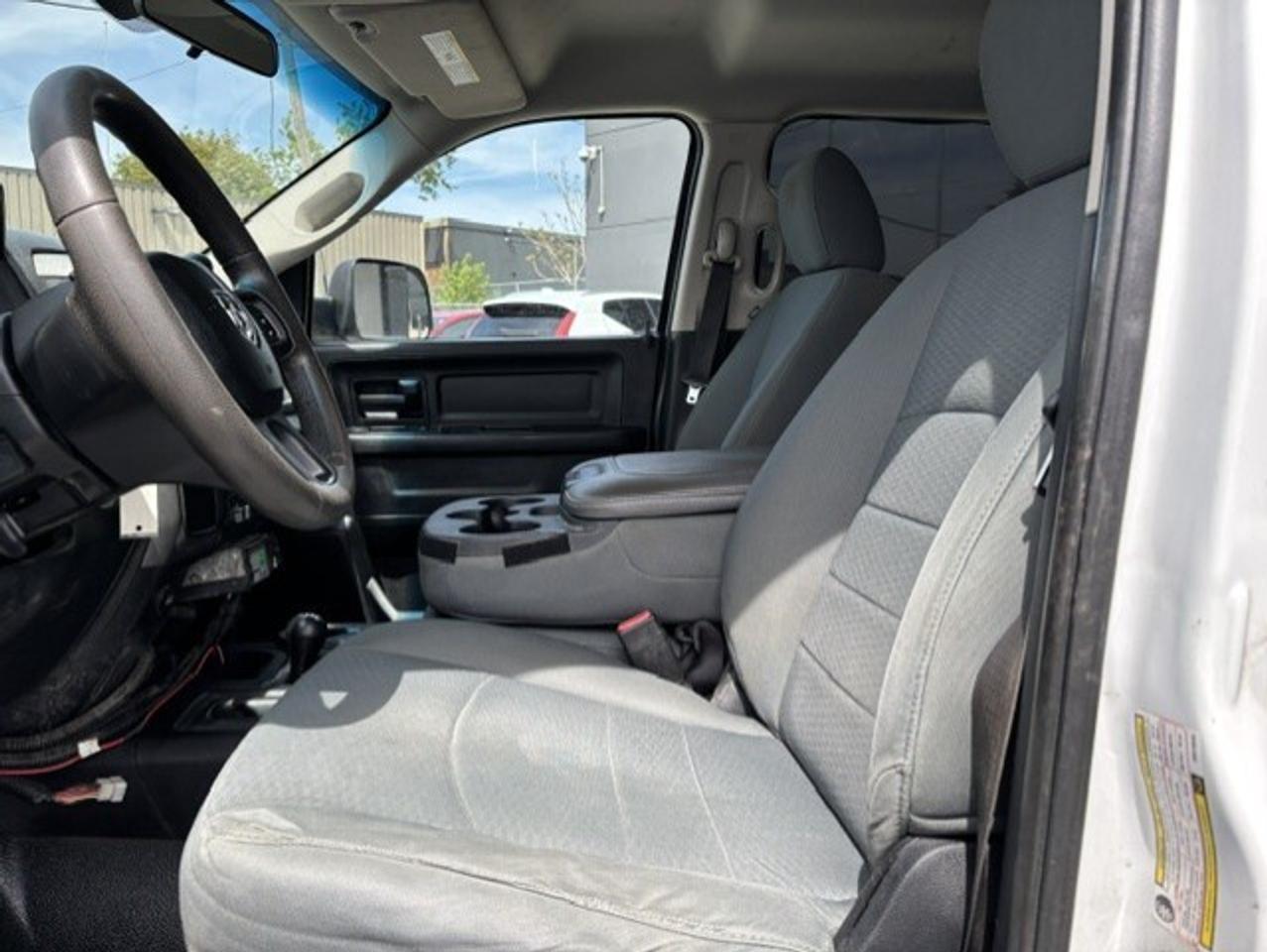2014 RAM 2500 4X4 V8 HEMI-CREW CAB-SHORT BOX-GOVERNMENT OWNED! Photo