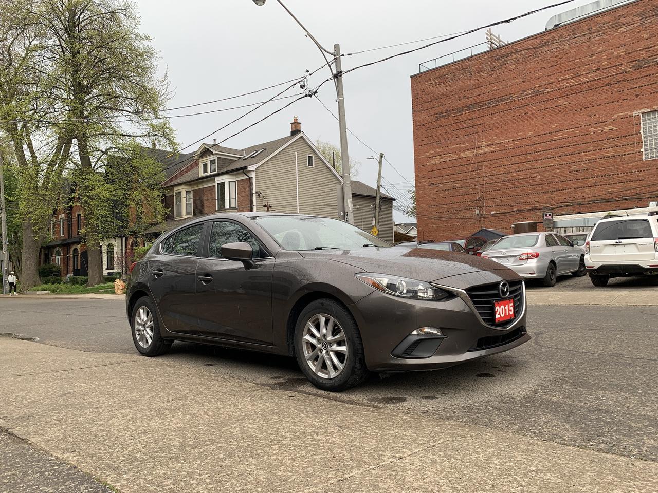 2015 Mazda MAZDA3 4dr HB Sport Auto GS-SKY Photo