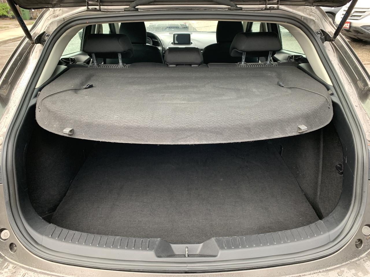2015 Mazda MAZDA3 4dr HB Sport Auto GS-SKY Photo