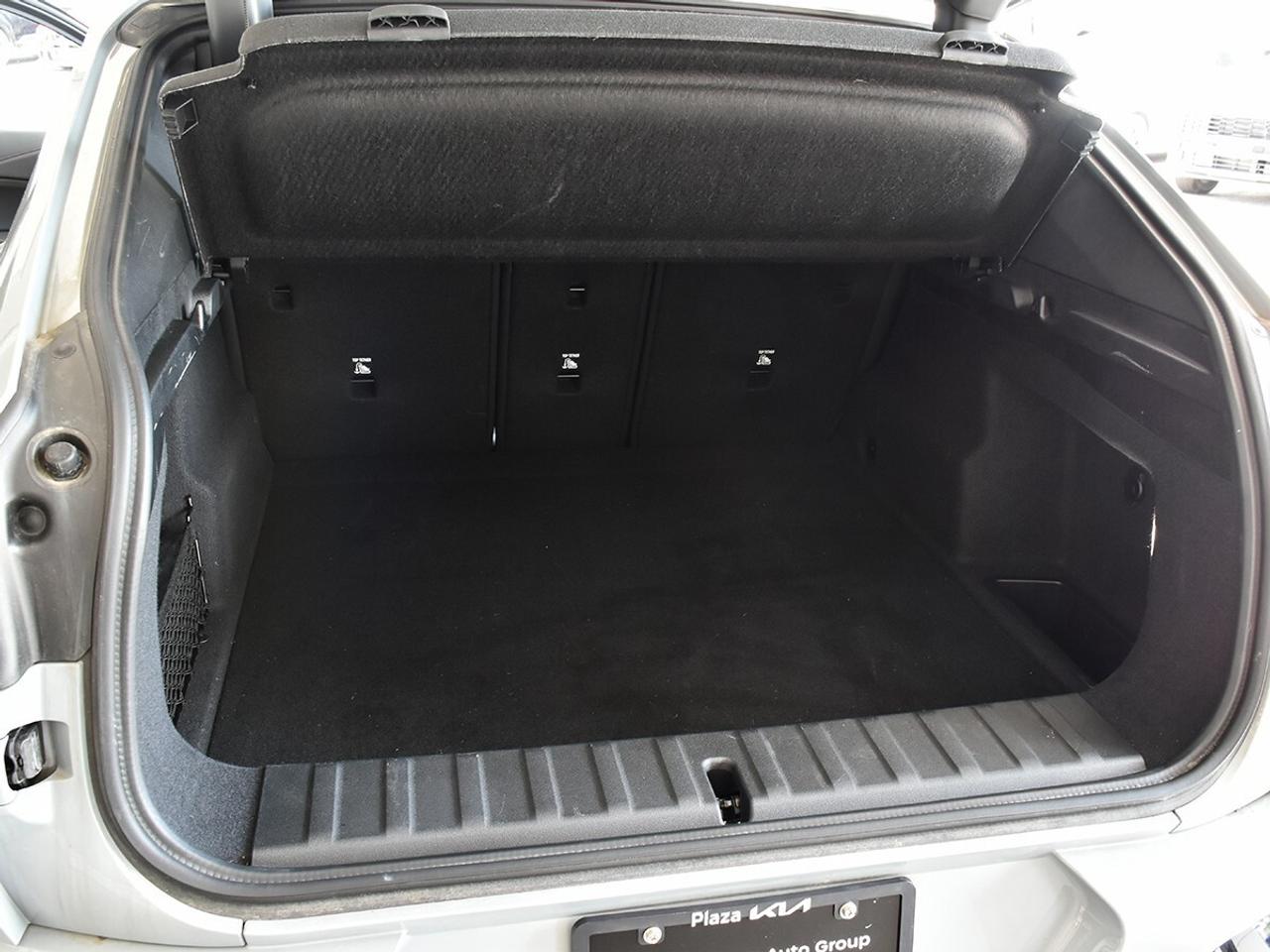 2025 BMW X2 xDrive28i Photo