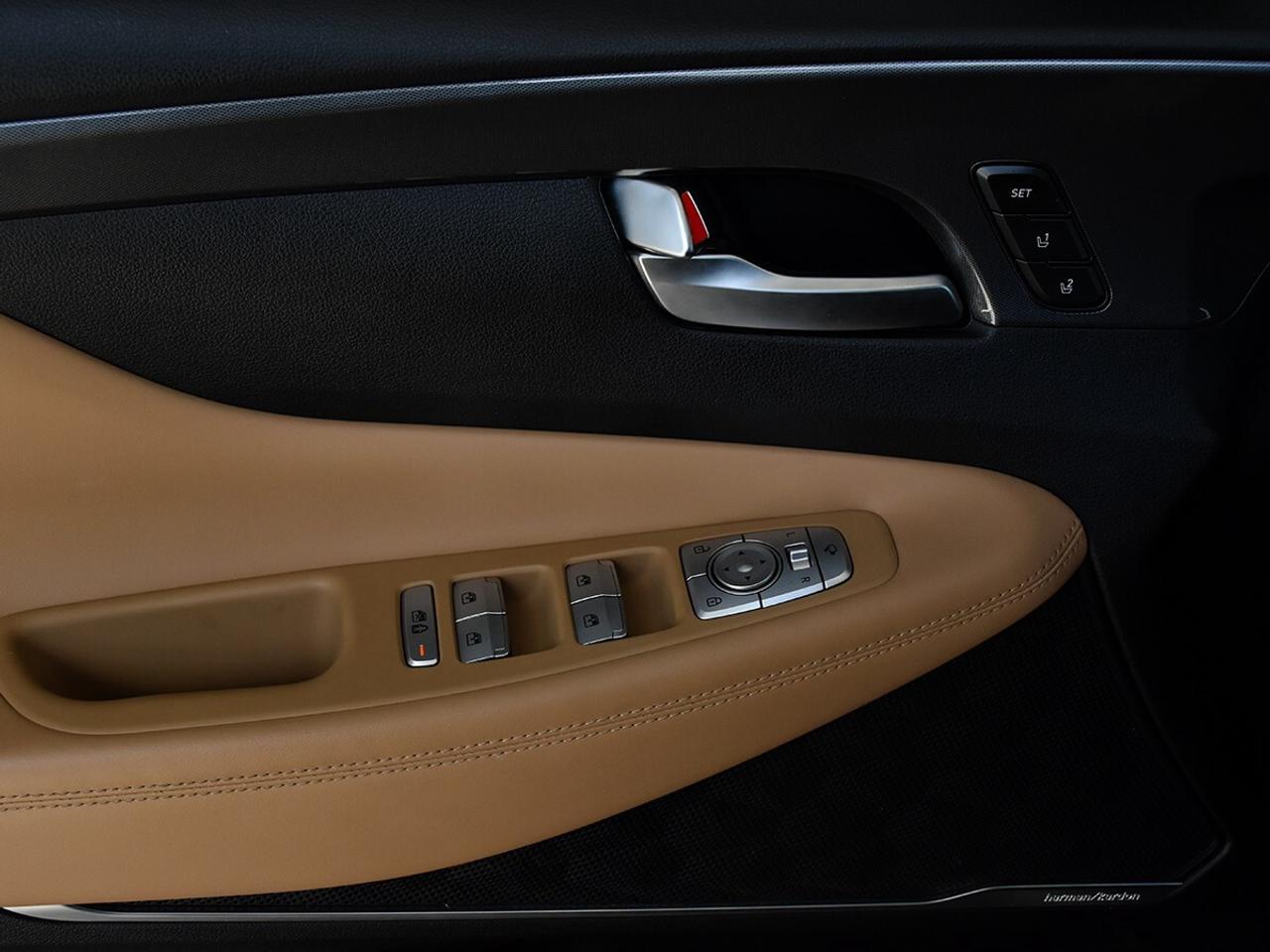 2023 Hyundai Santa Fe Ultimate Calligraphy Photo