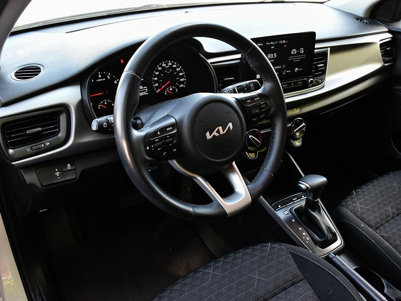 2022 Kia Rio 5-door LX+ Photo