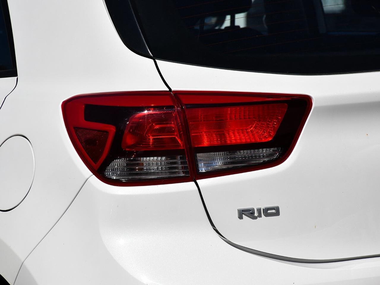 2022 Kia Rio 5-door LX+ Photo