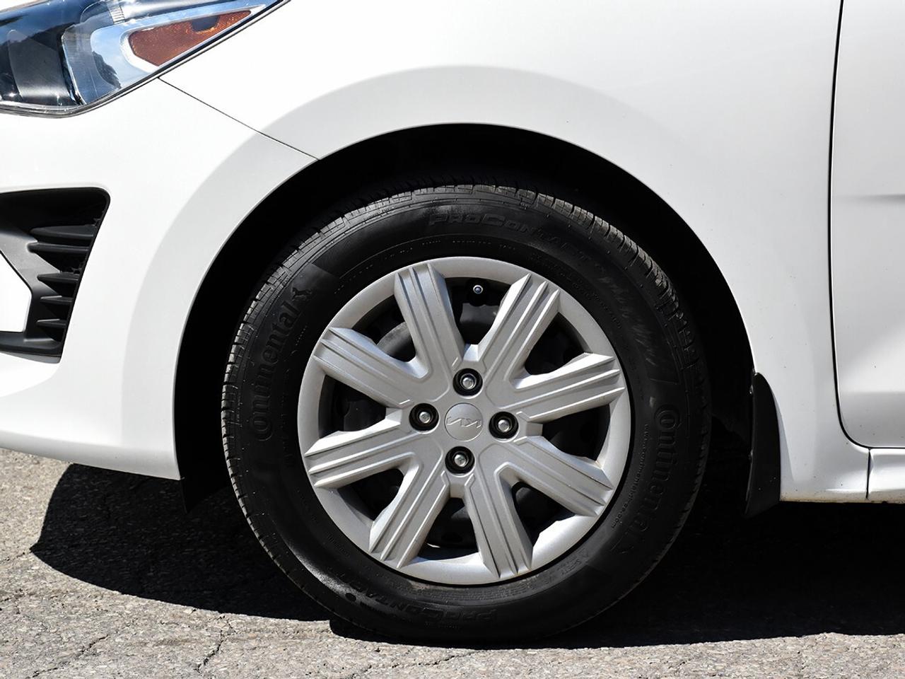 2022 Kia Rio 5-door LX+ Photo